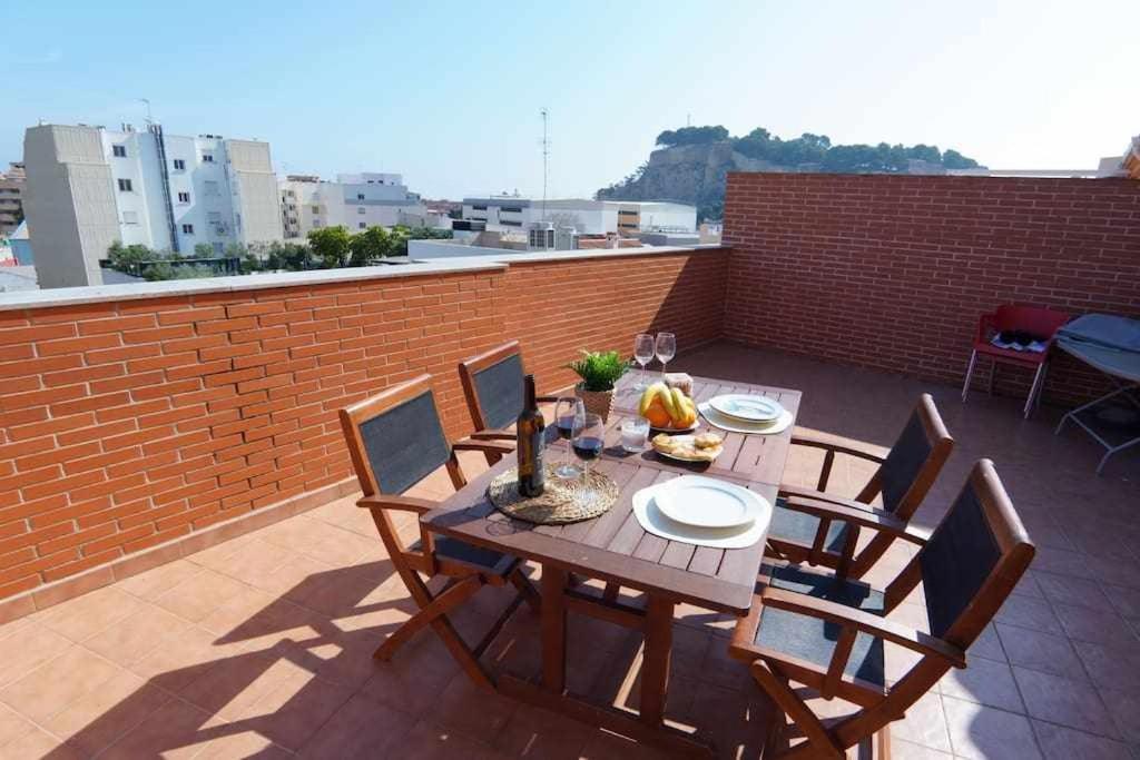 Appartamento Atico Centrico Dénia Esterno foto